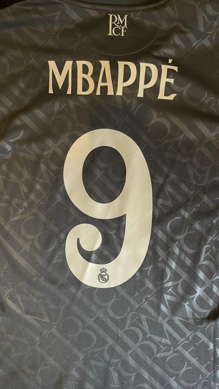Real Madrid 24/25 Third - XL - MBAPPÉ #9 - BNWT