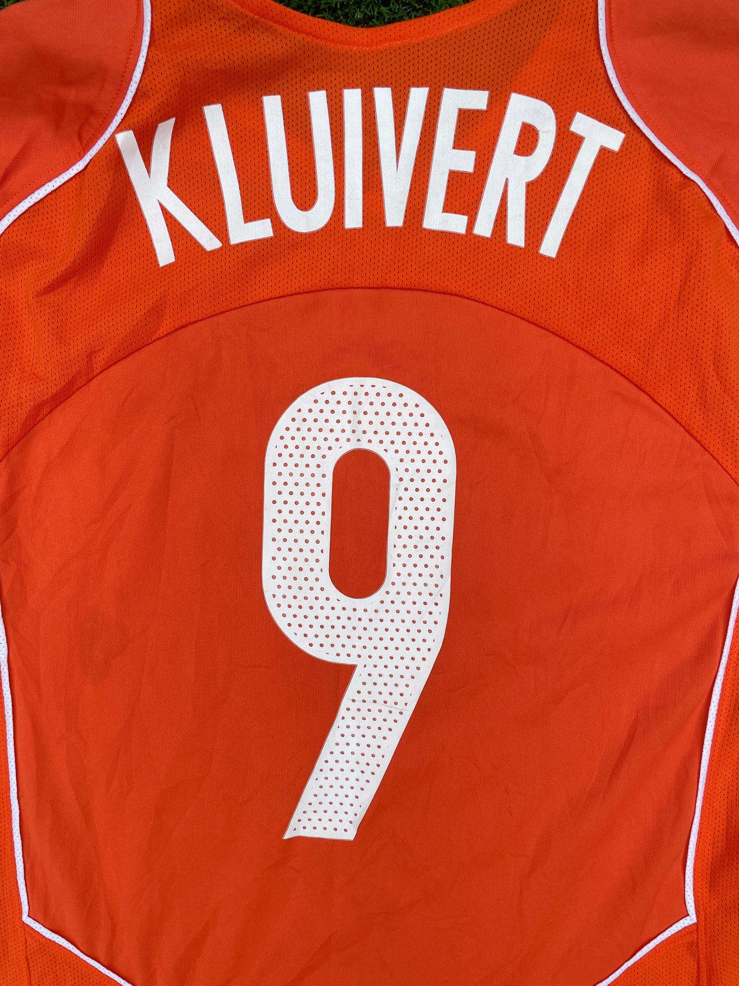 Netherlands 2004 Home - KLUIVERT #9 - L