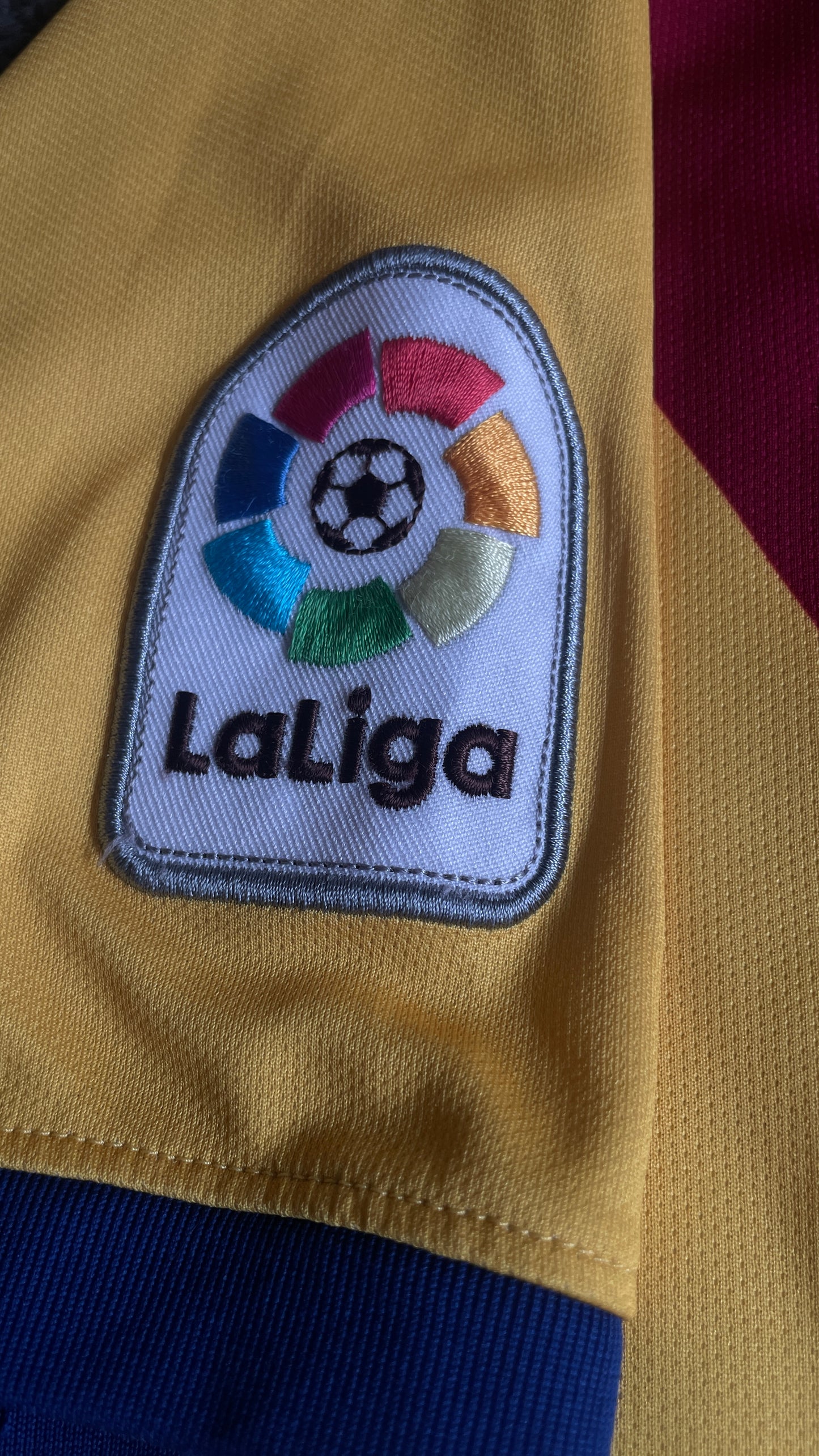 Barcelona 19/20 Away - M