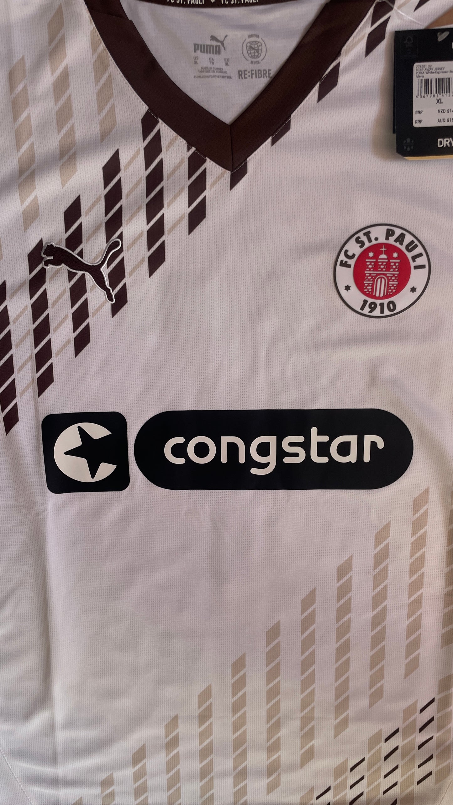 St Pauli 24/25 Away - IRVINE #7 - XL BNWT