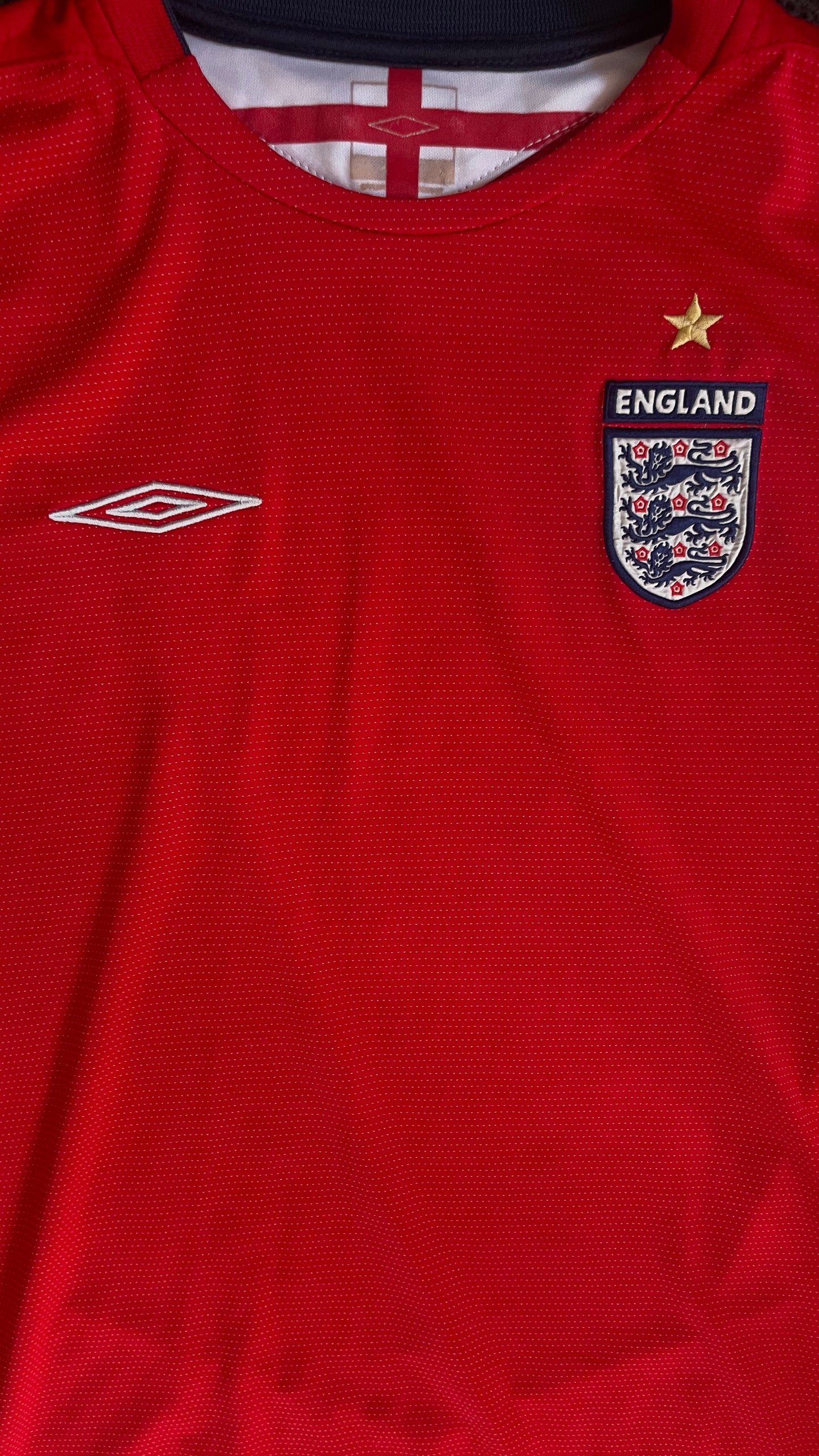 England 04/06 Away - L