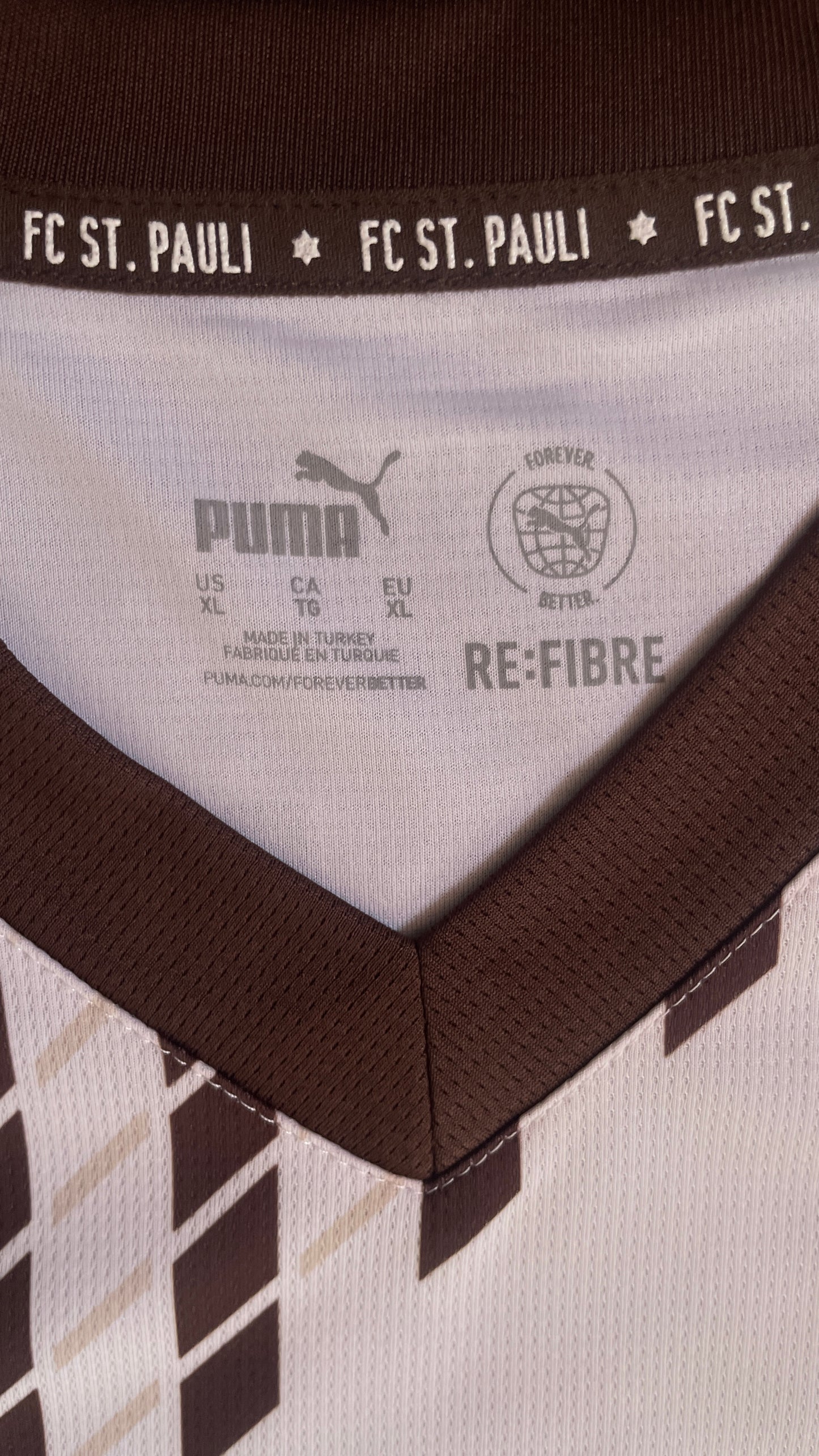 St Pauli 24/25 Away - IRVINE #7 - XL BNWT