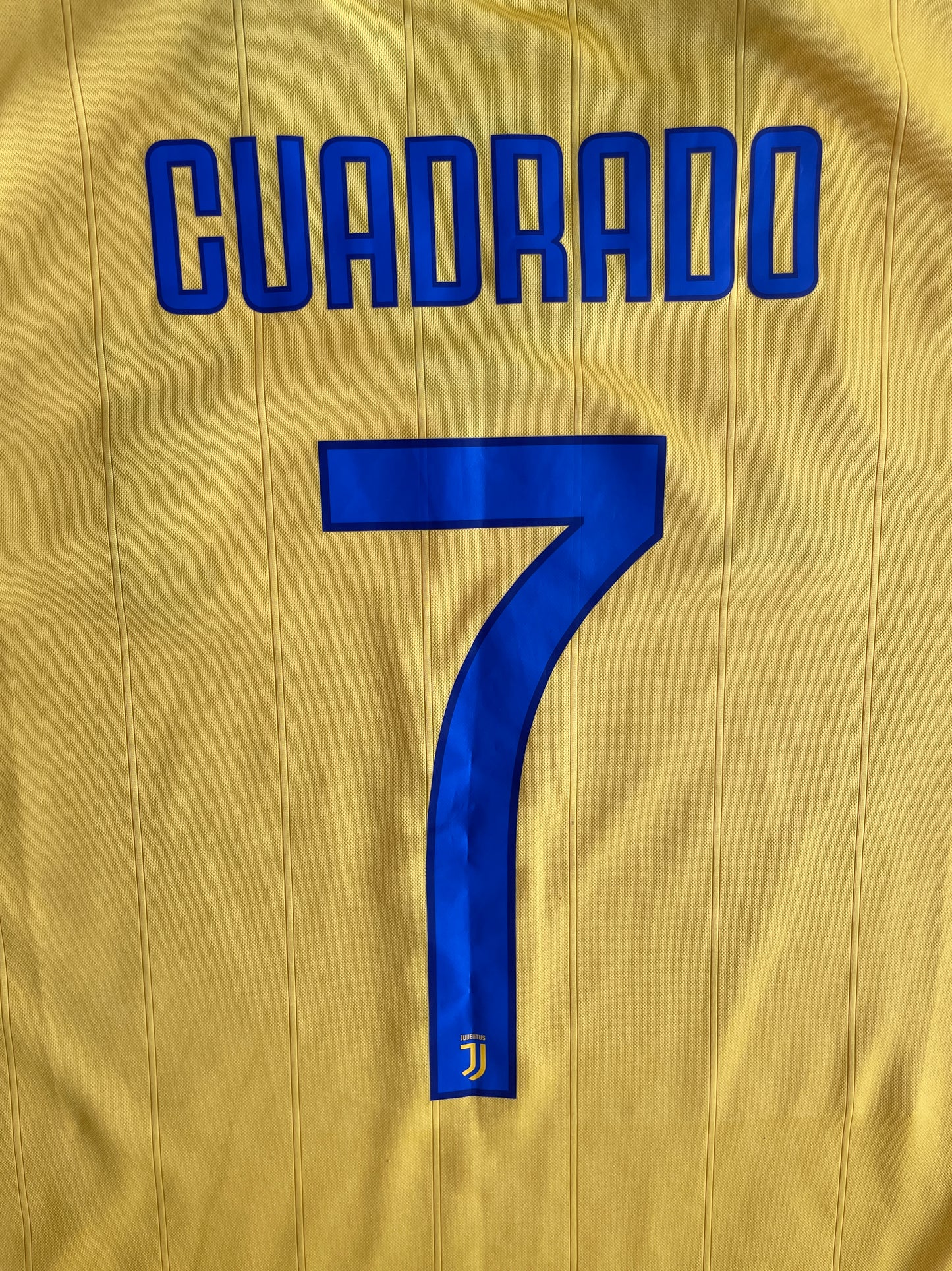 Juventus 17/18 Away - CUADRADO #7 - XL