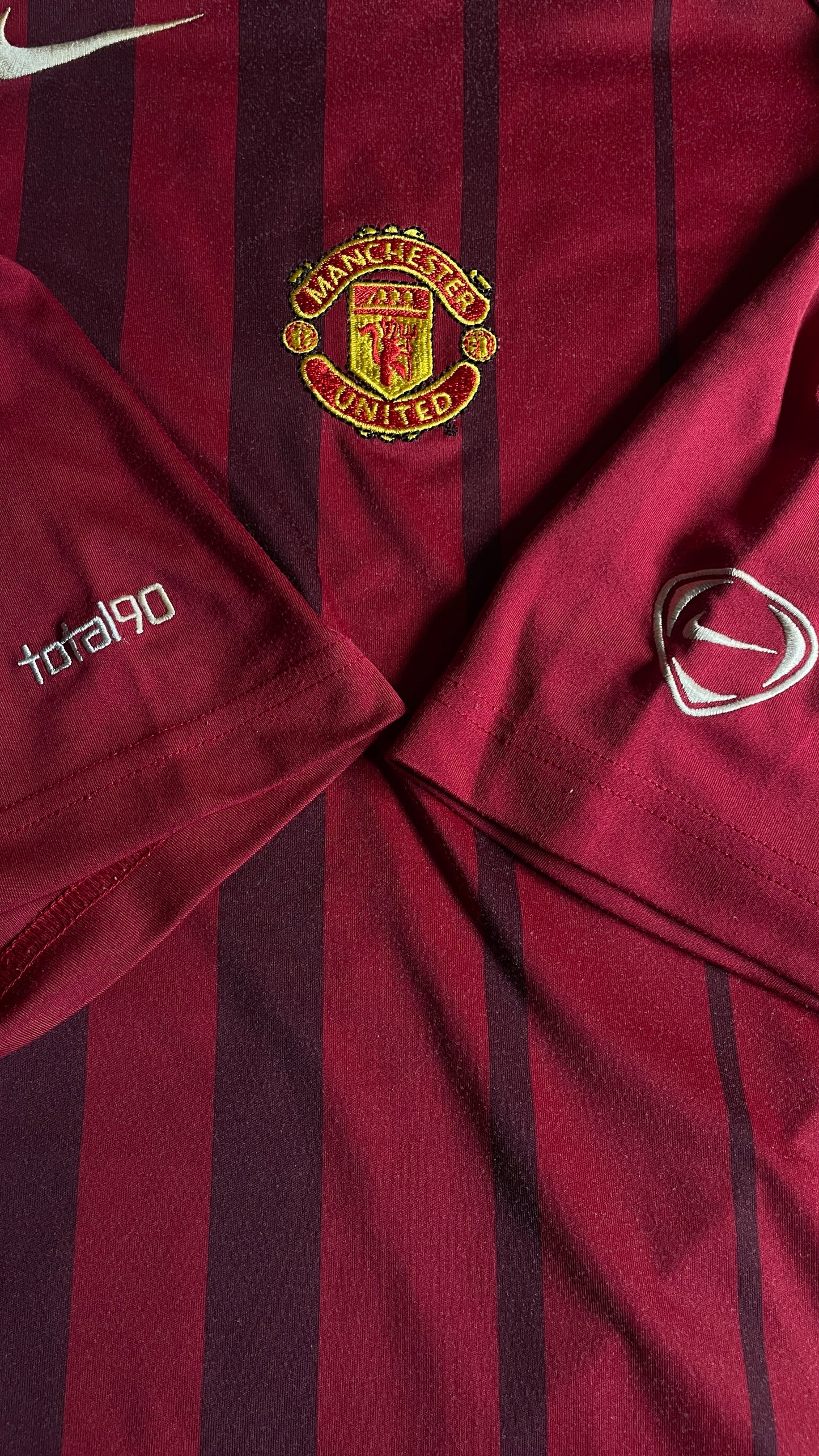 Manchester United 2004 T90 Training Kit - L