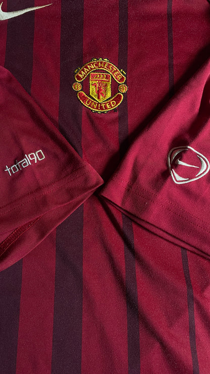 Manchester United 2004 T90 Training Kit - L