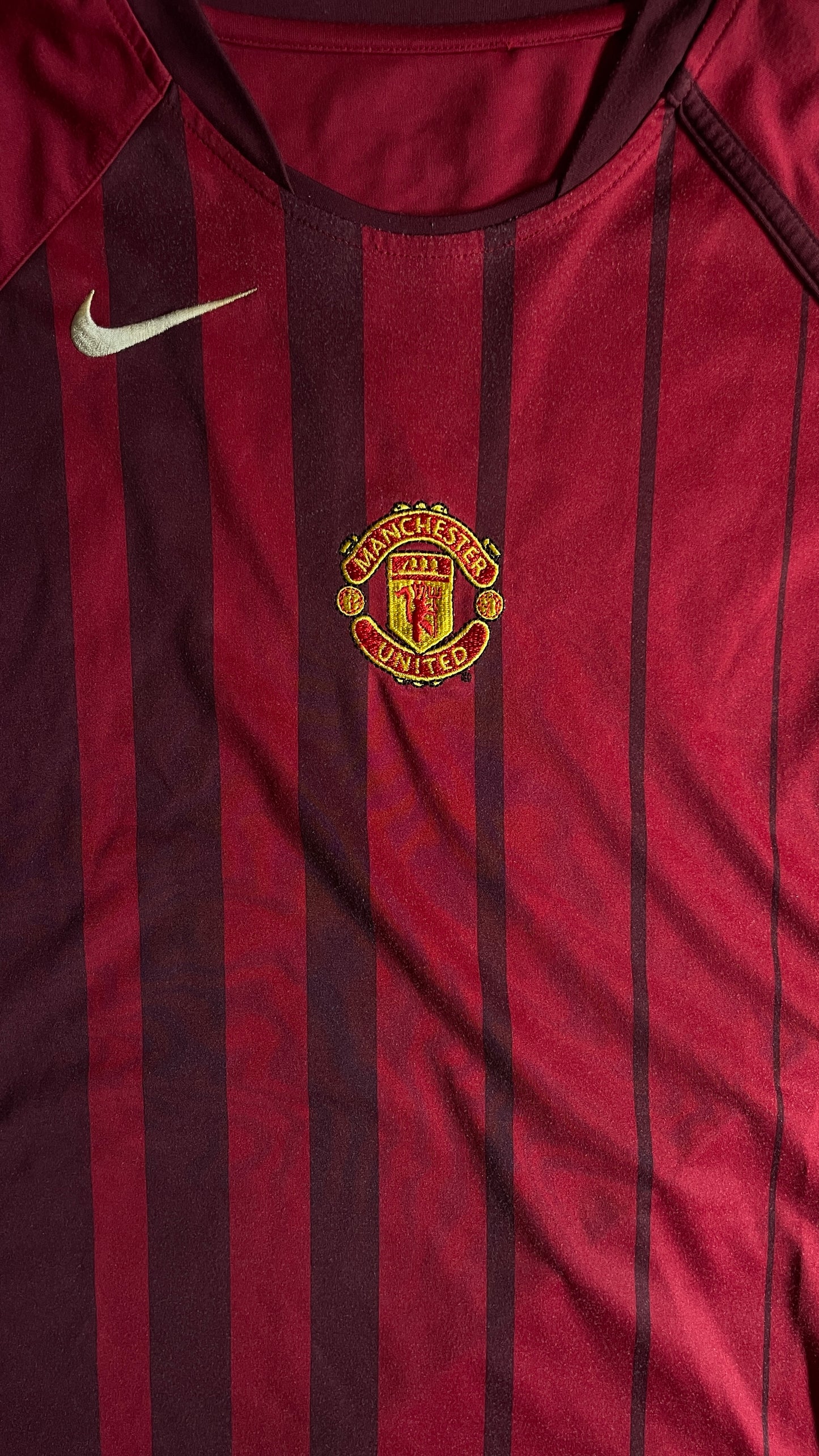Manchester United 2004 T90 Training Kit - L
