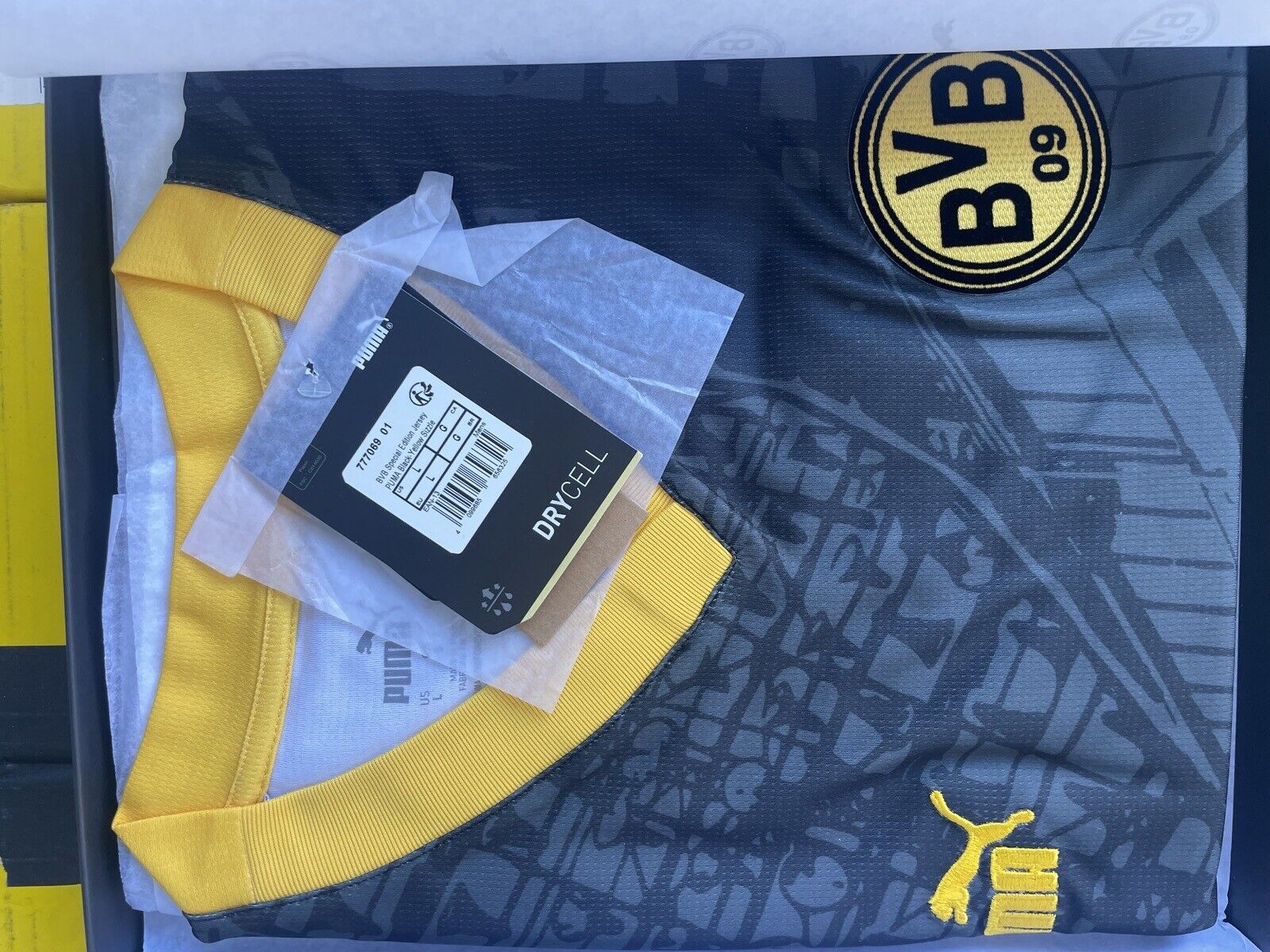 Borussia Dortmund 150th Anniversary Football Soccer Shirt Jersey Size L BNWT BOX