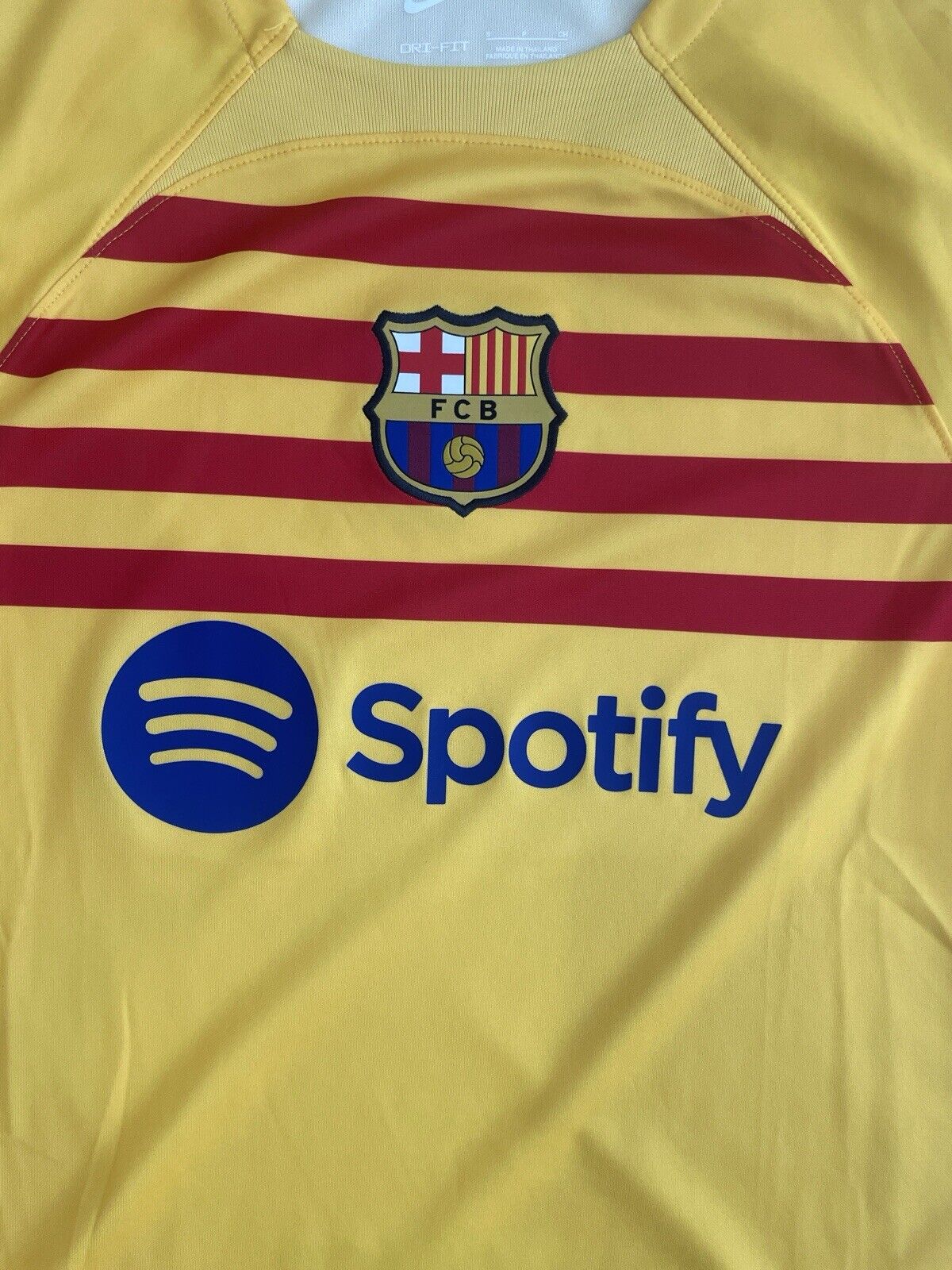 Barcelona 22/23 4th Football Soccer Shirt Jersey Size Small  *Authentic* Nike