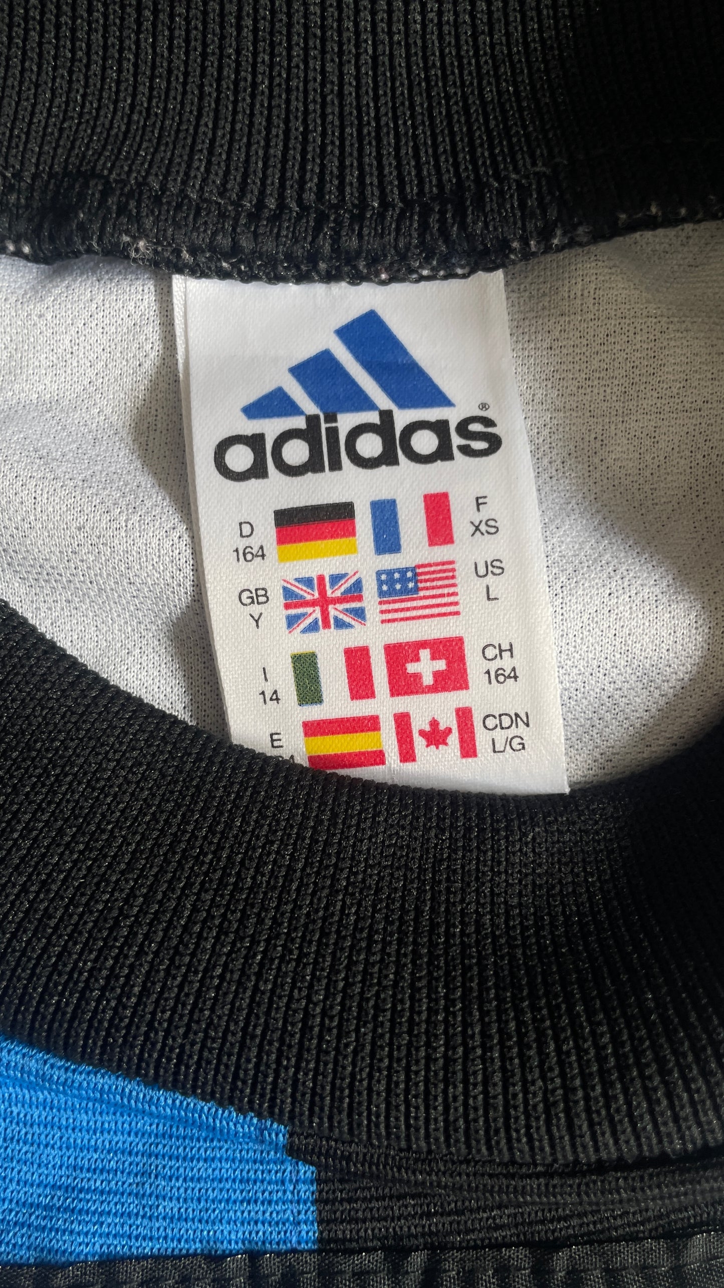 Newcastle United 95/96 Training Kit - L (Boys)