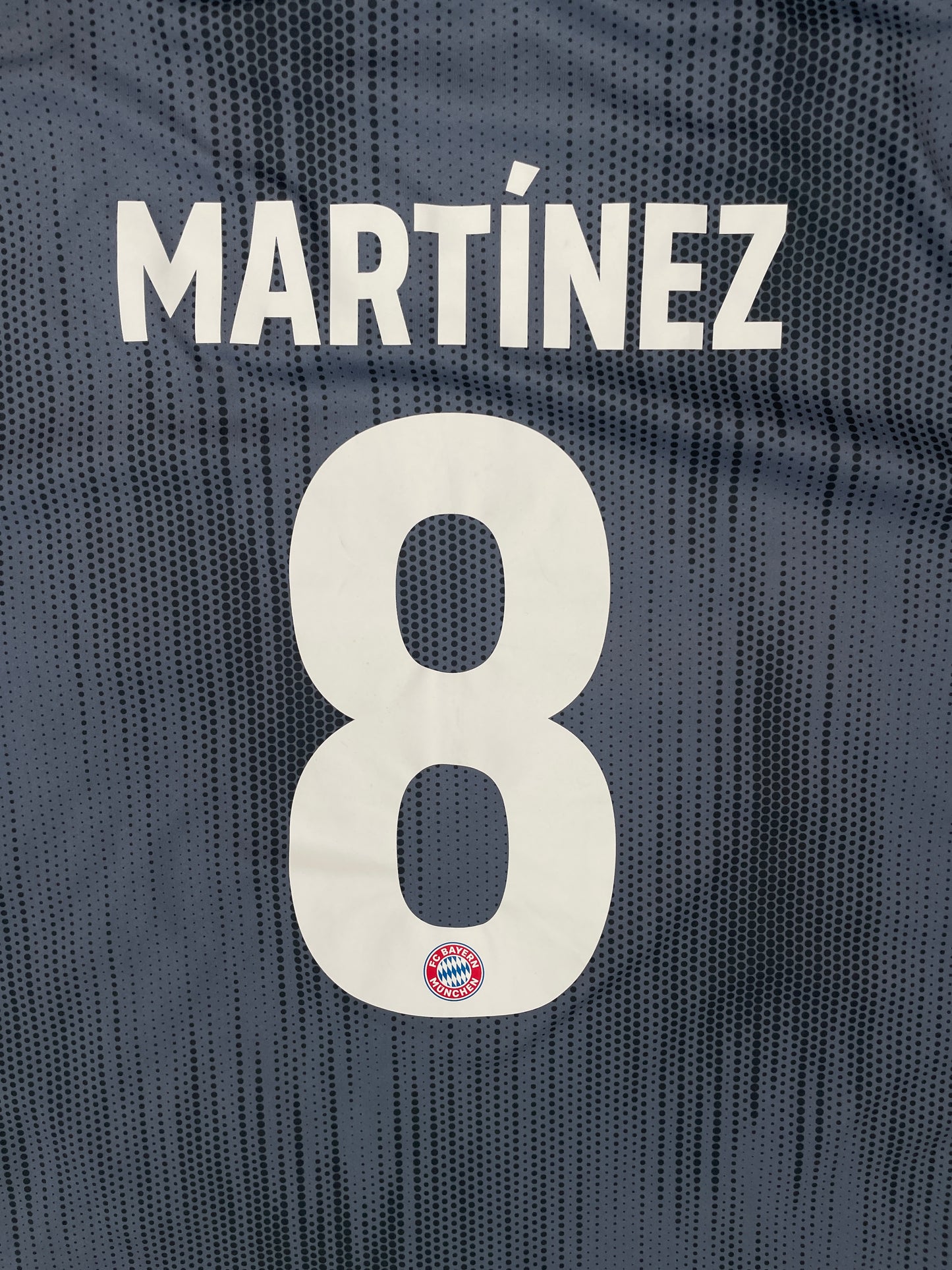 Bayern Munich 18/19 Third - MARTÍNEZ #8 - XL