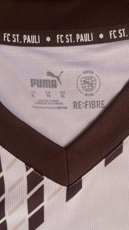 St Pauli 24/25 Away - IRVINE #7 - XL BNWT