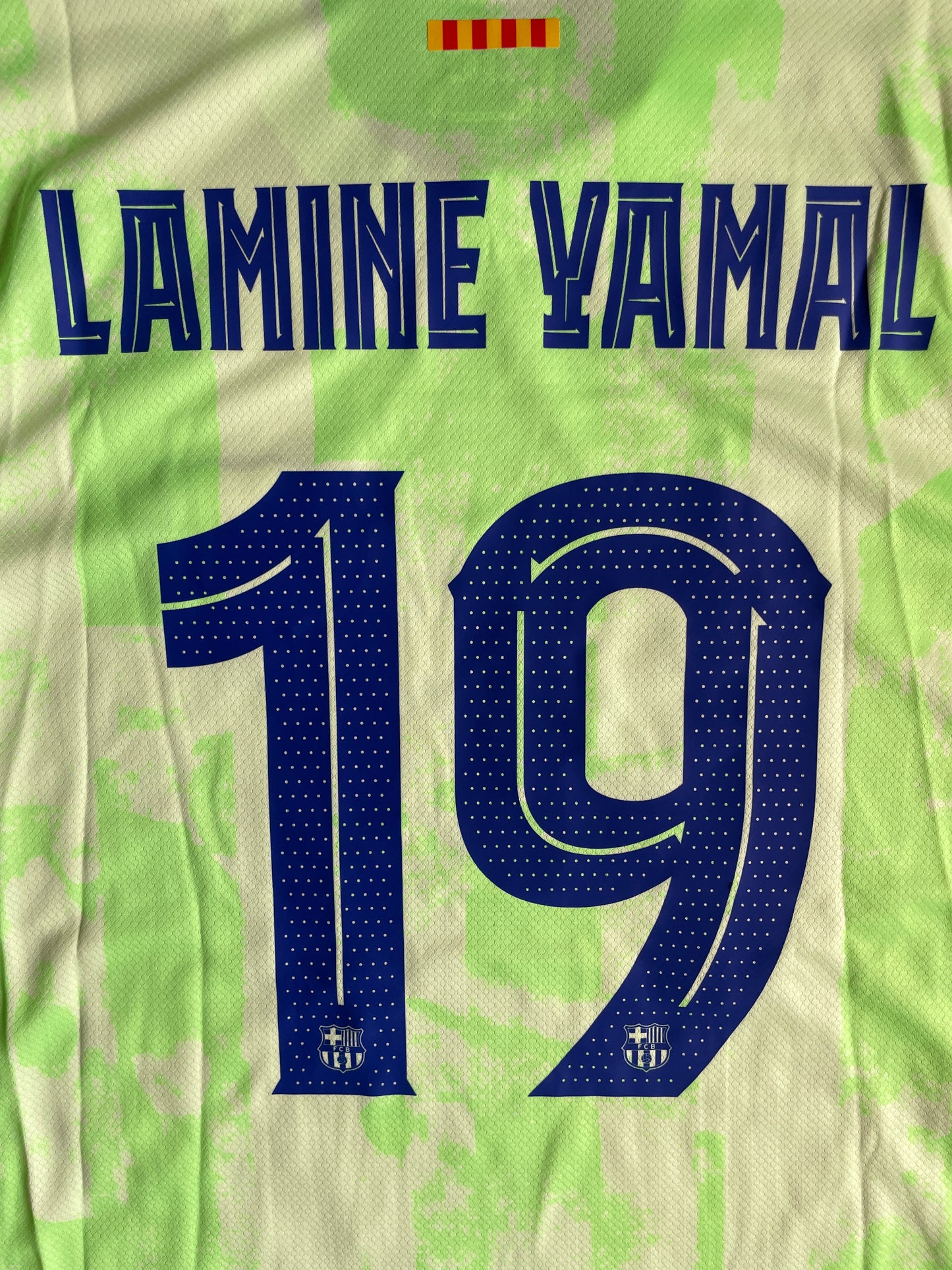 Barcelona 24/25 Third BNWT - LAMINE YAMAL #19 - M