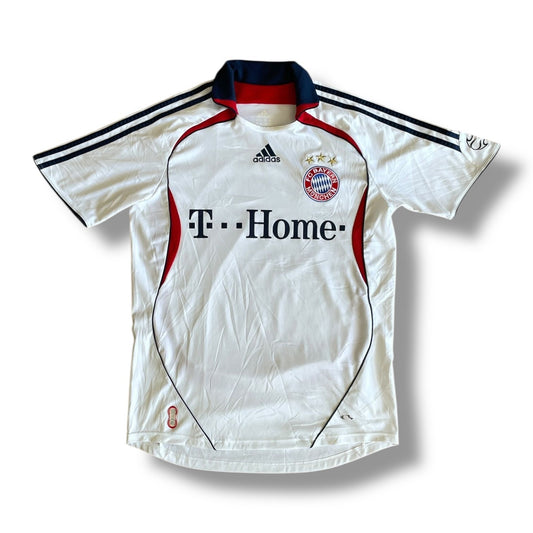 Bayern Munich 06/07 Away - M